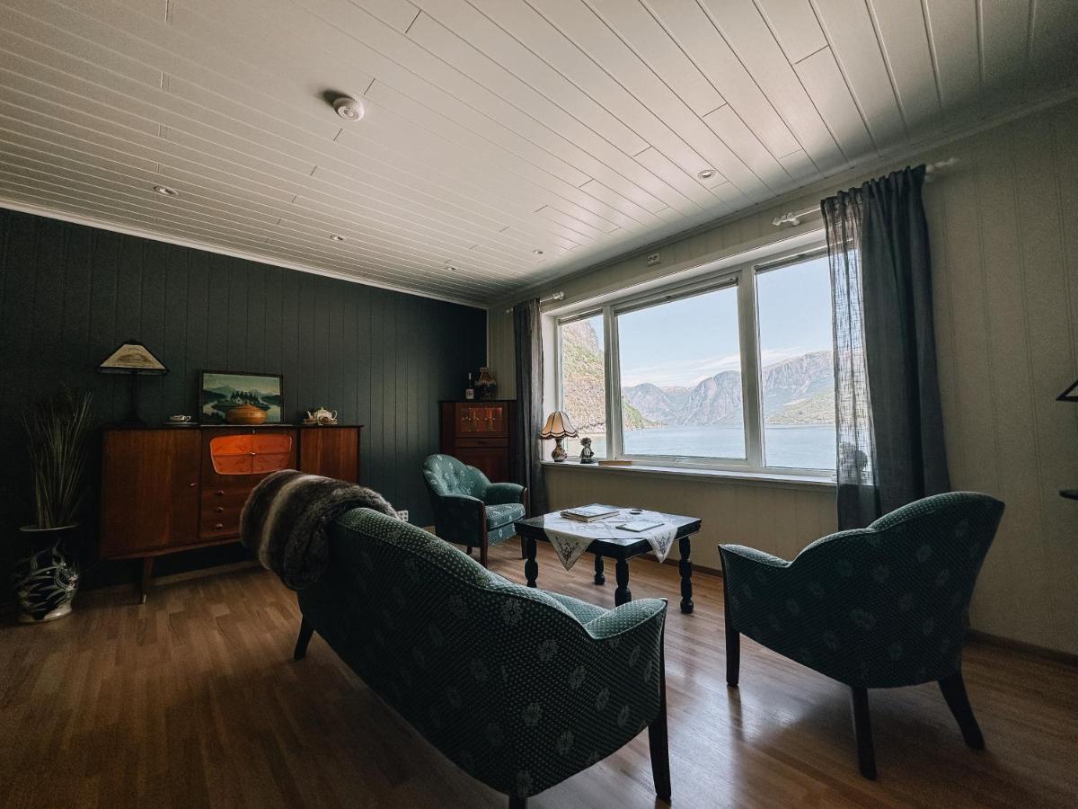 Svingen Guesthouse - Panoramic Fjord Views In فْلام المظهر الخارجي الصورة