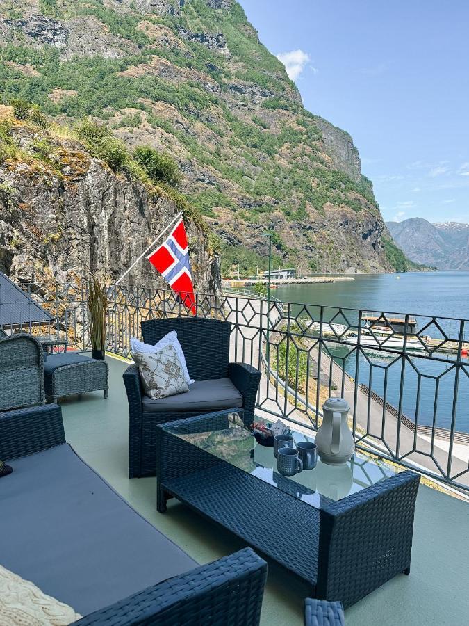 Svingen Guesthouse - Panoramic Fjord Views In فْلام المظهر الخارجي الصورة